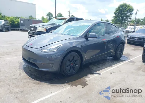 2021 Tesla Model Y Long Range Dual Motor All-Wheel Drive z USA, uszkodzony, nr VIN 5YJYGDEE1MF066039